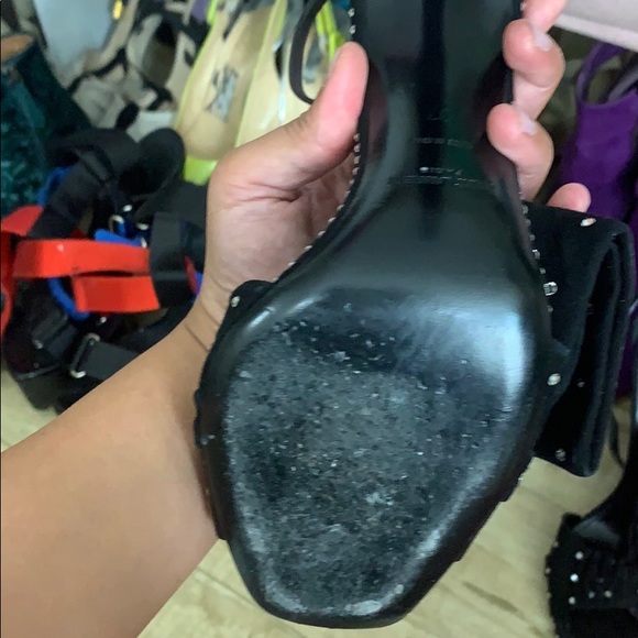 Saint Laurent suede pearl heel - Picture 3 of 5